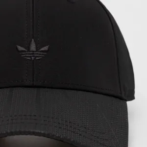 adidas Originals czapka z daszkiem kolor czarny z aplikacją IZ2114