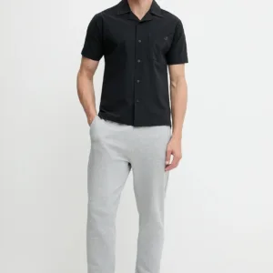 New Balance koszula męska kolor czarny regular z kołnierzykiem klasycznym MT51523BK