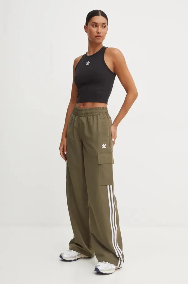 adidas Originals top Essential