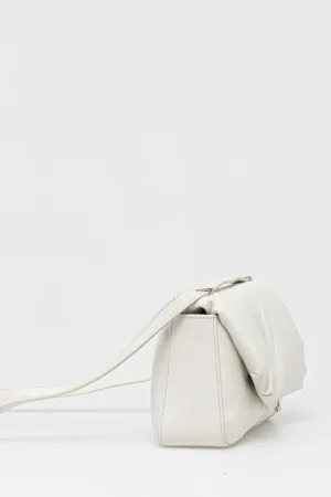 Guess torebka skórzana ALIZEE